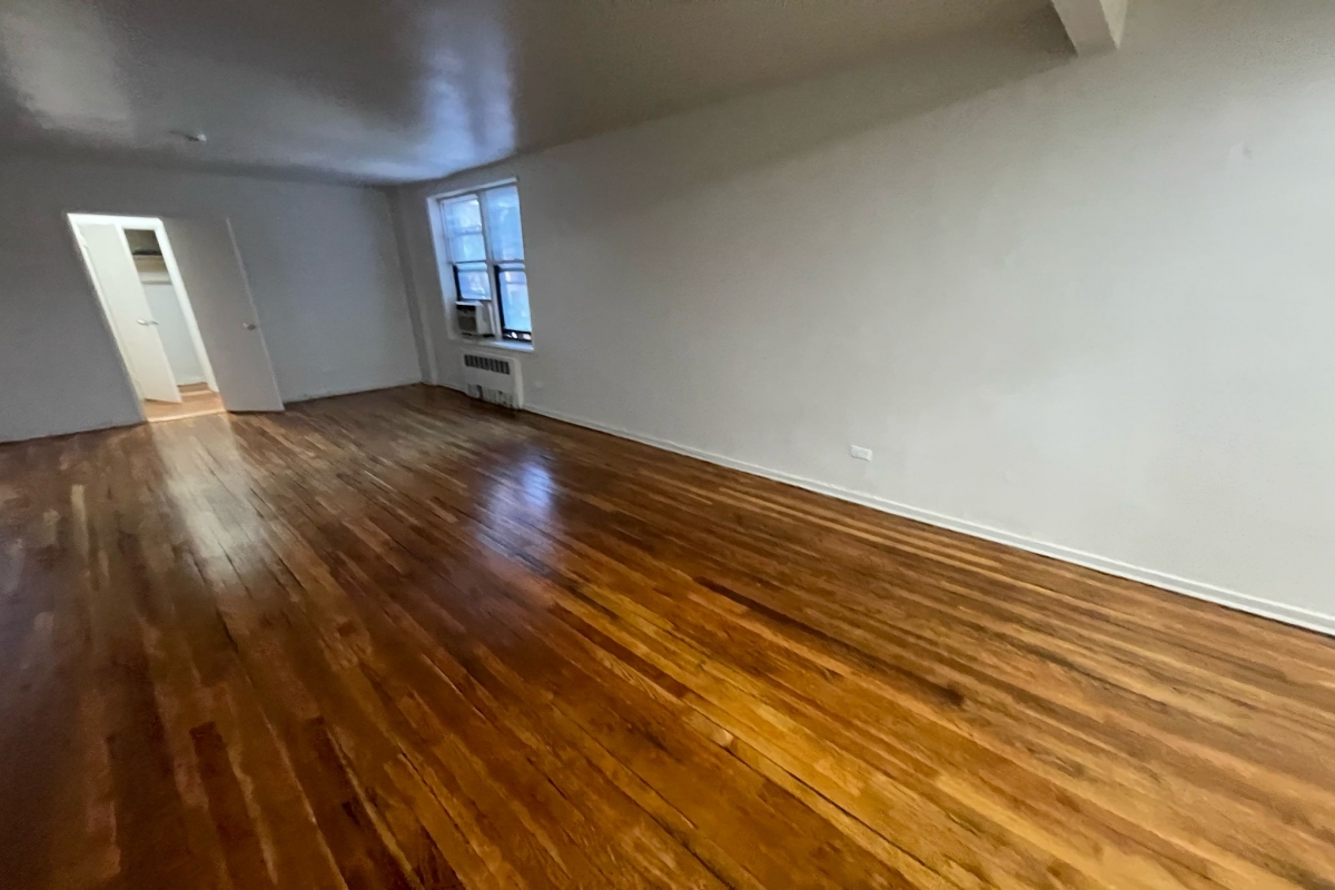 Apartment Vietor Avenue  Queens, NY 11373, MLS-RD5259-8