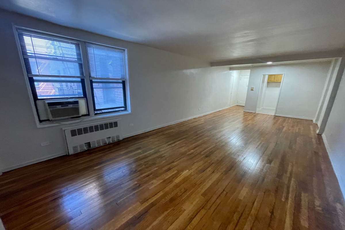Apartment Vietor Avenue  Queens, NY 11373, MLS-RD5259-13