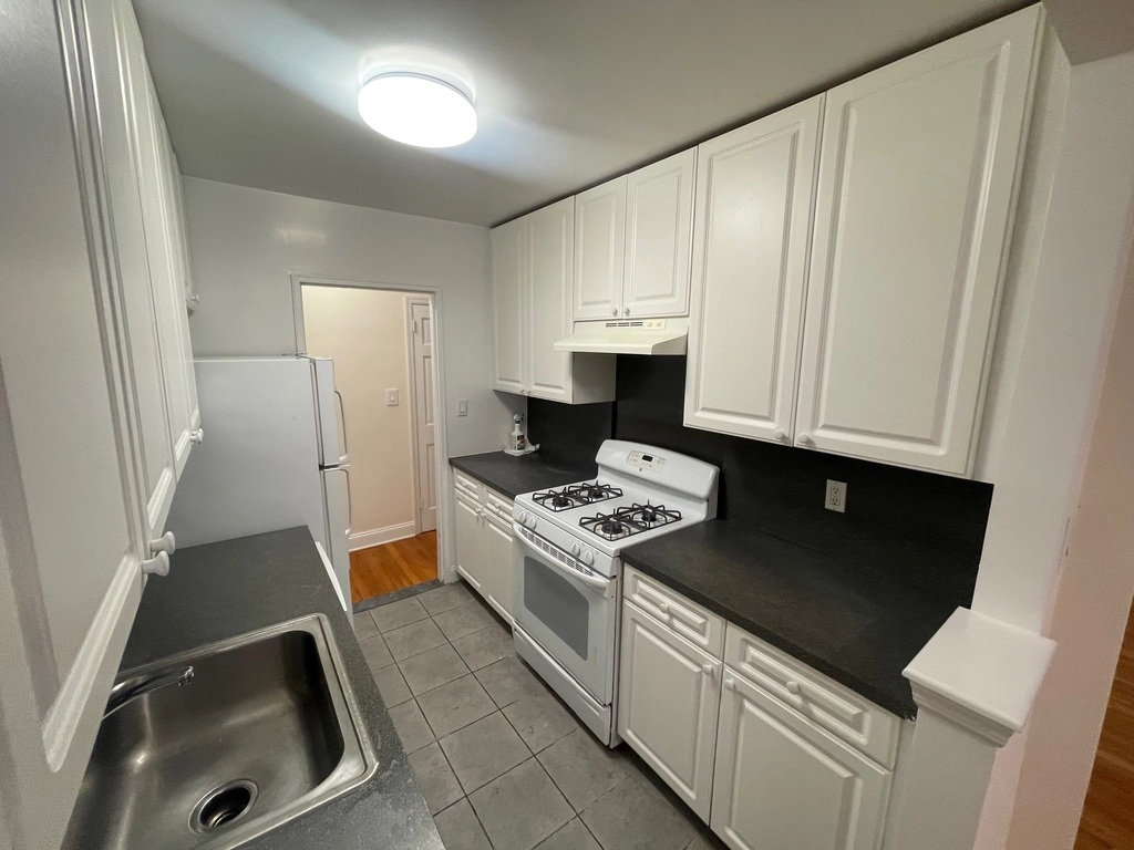 Apartment 150th Street  Queens, NY 11367, MLS-RD5260-5