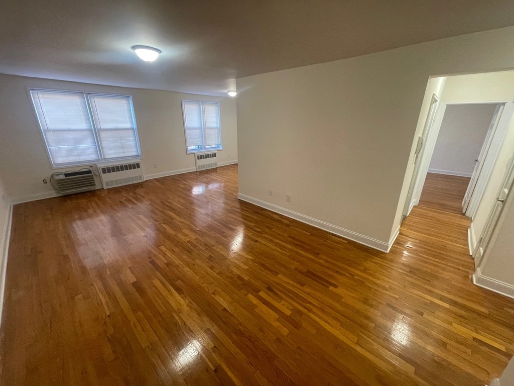 Apartment 150th Street  Queens, NY 11367, MLS-RD5260-8