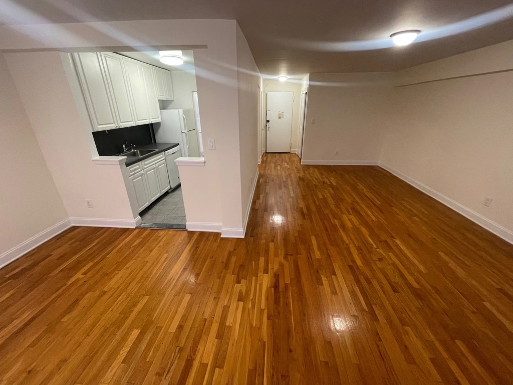Apartment 150th Street  Queens, NY 11367, MLS-RD5260-14