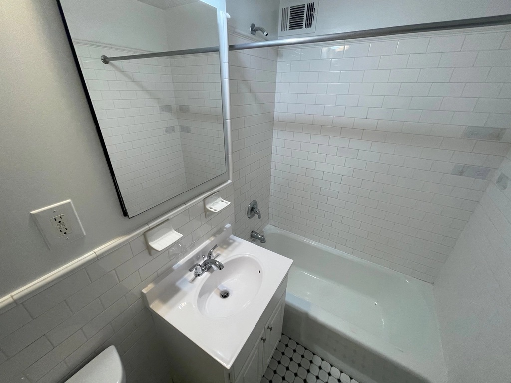 Apartment 150th Street  Queens, NY 11367, MLS-RD5260-20