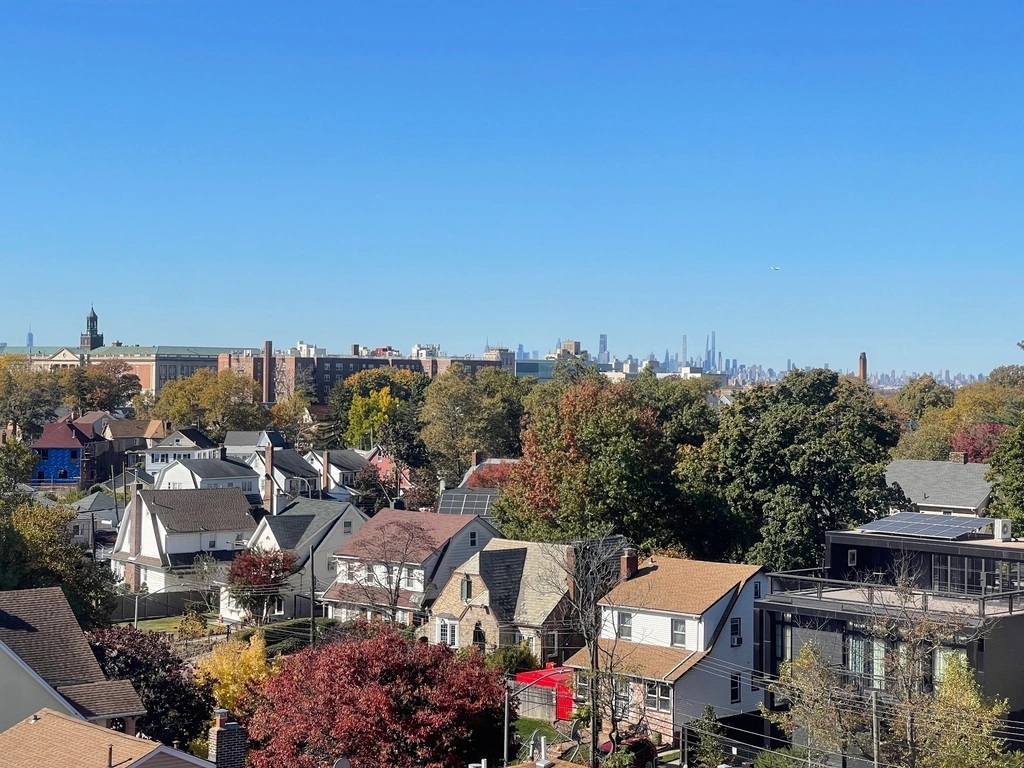 Apartment Ava Place  Queens, NY 11432, MLS-RD5261-5