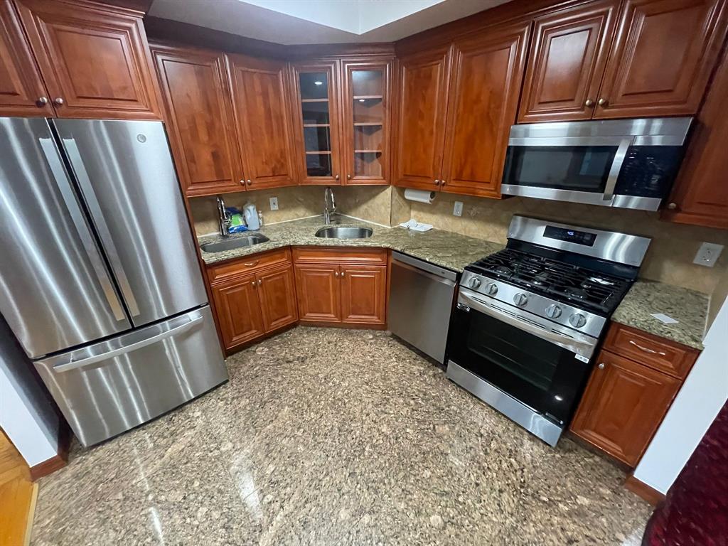  66th Avenue  Queens, NY 11374, MLS-RD5263-10