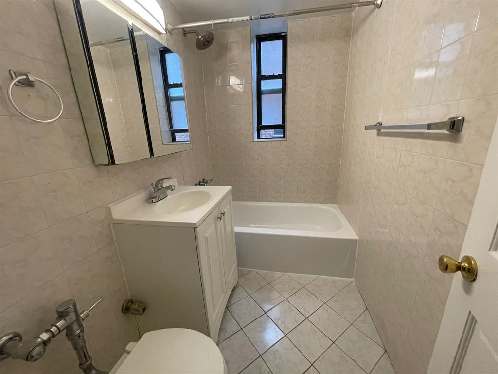 67th Road  Queens, NY 11375, MLS-RD5265-19