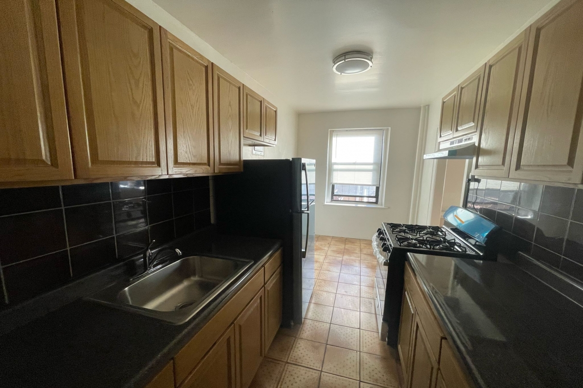 Apartment 159th Street  Queens, NY 11358, MLS-RD5270-5