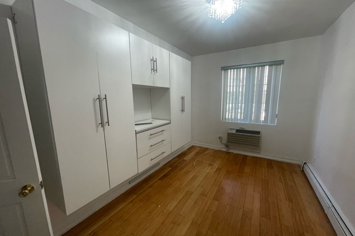 Apartment 160th Street  Queens, NY 11365, MLS-RD5279-13