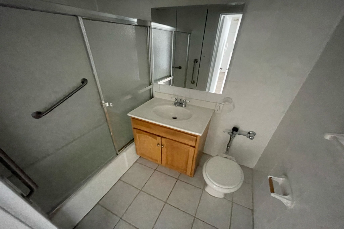 Apartment Douglaston Parkway  Queens, NY 11363, MLS-RD5280-18