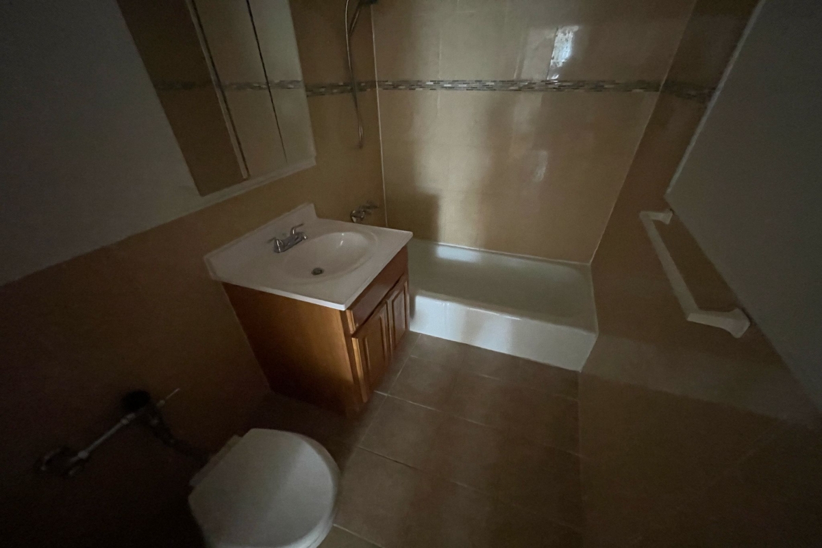 Apartment Douglaston Pkwy  Queens, NY 11363, MLS-RD5282-17
