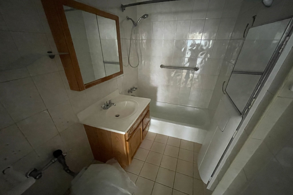 Apartment Douglaston Pkwy  Queens, NY 11363, MLS-RD5283-14