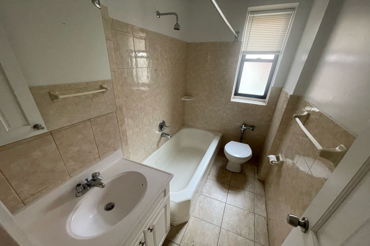 Apartment 66th Avenue  Queens, NY 11374, MLS-RD5292-19