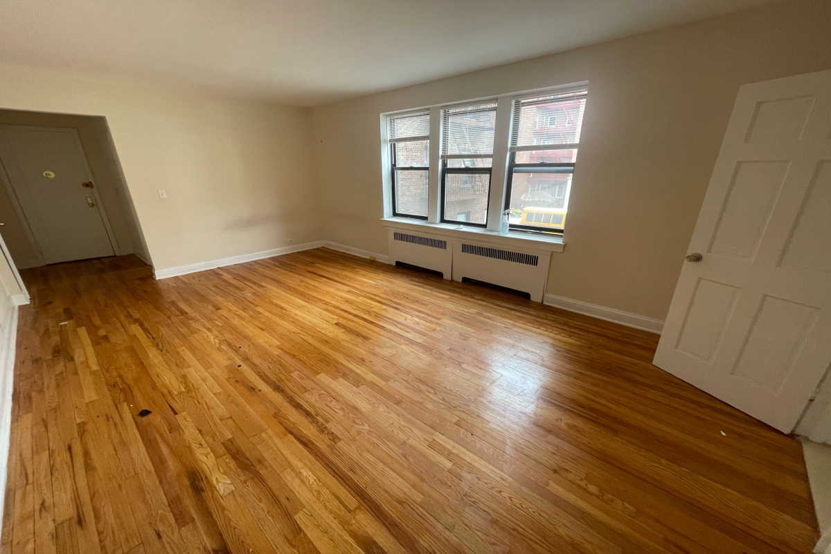 Apartment 66th Avenue  Queens, NY 11374, MLS-RD5292-9