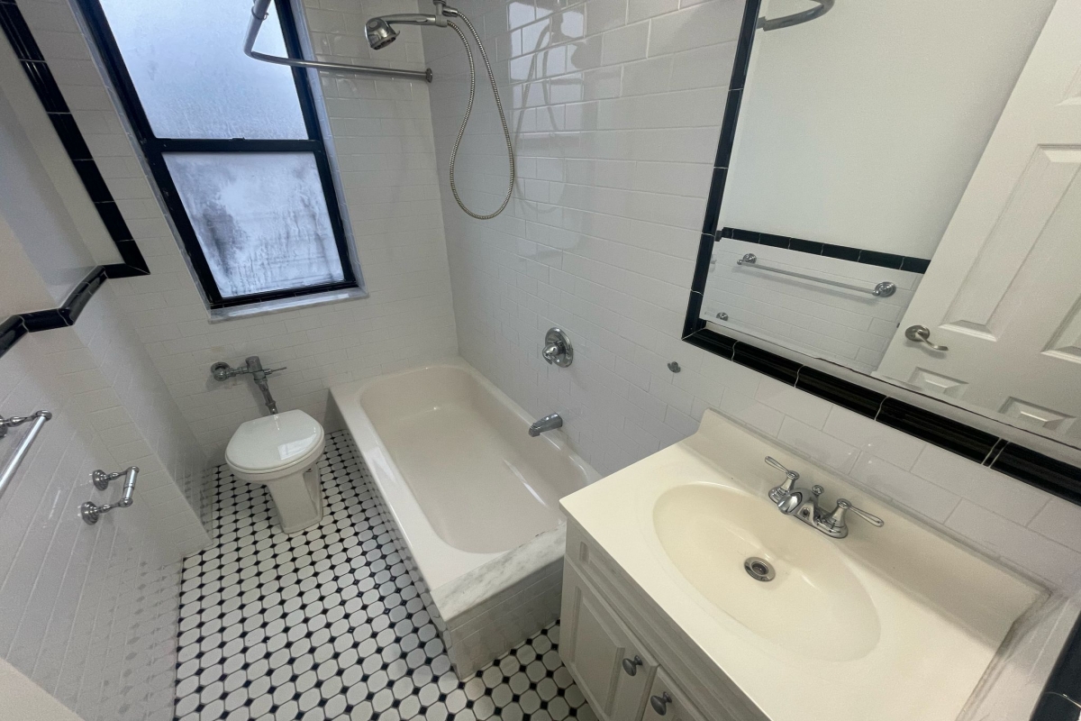 Apartment 167th Street  Queens, NY 11358, MLS-RD5293-10