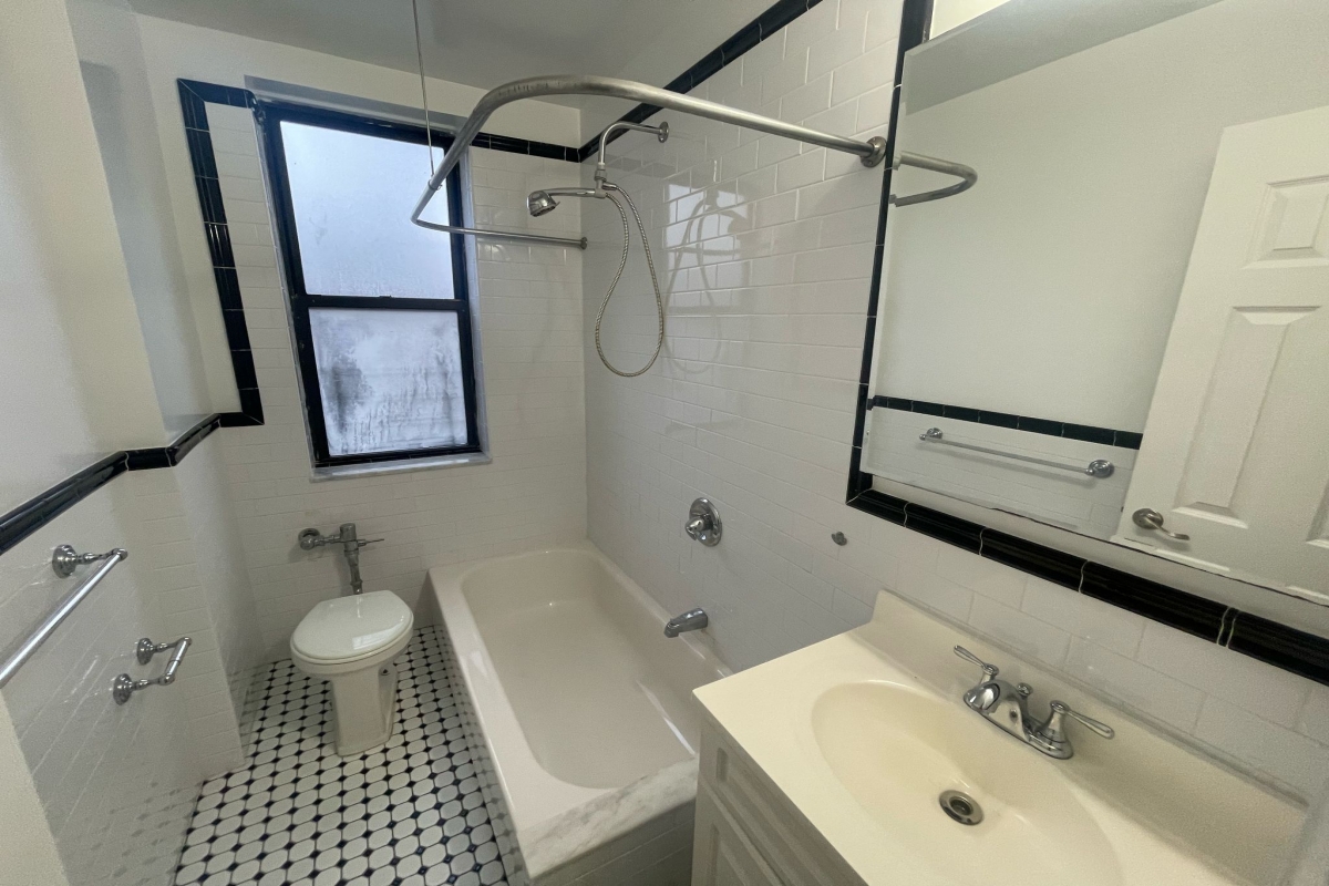 Apartment 167th Street  Queens, NY 11358, MLS-RD5293-11