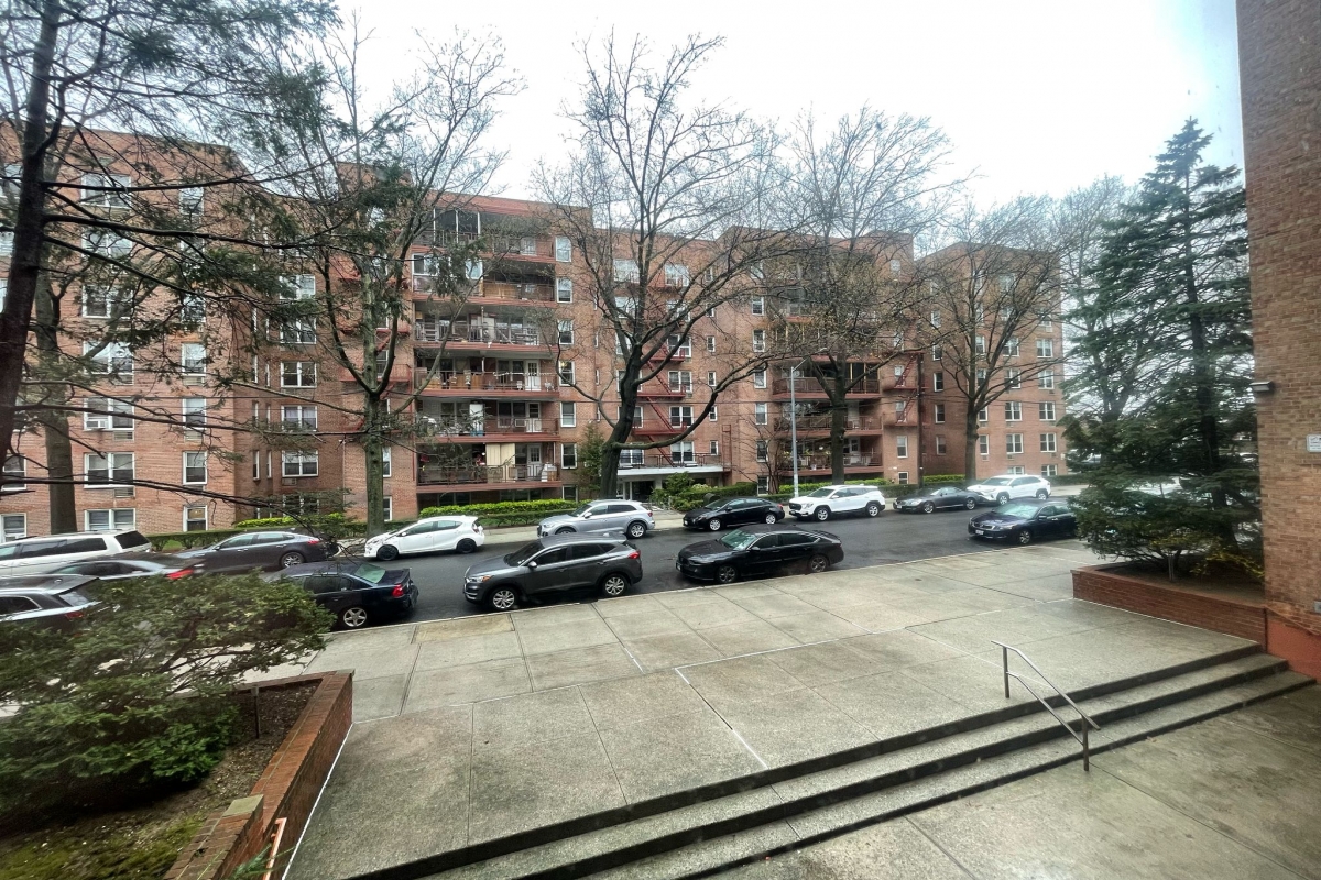 Apartment 79th Avenue  Queens, NY 11367, MLS-RD5297-6