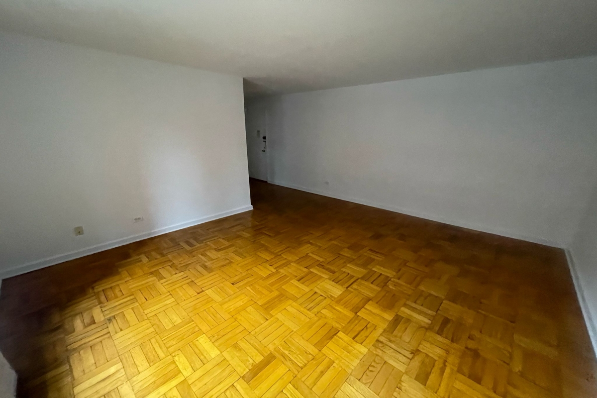 Apartment 79th Avenue  Queens, NY 11367, MLS-RD5297-7
