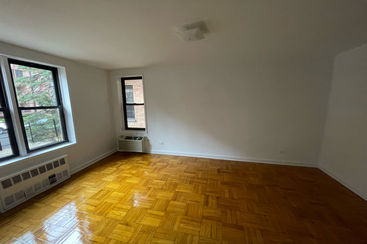 Apartment 79th Avenue  Queens, NY 11367, MLS-RD5297-18