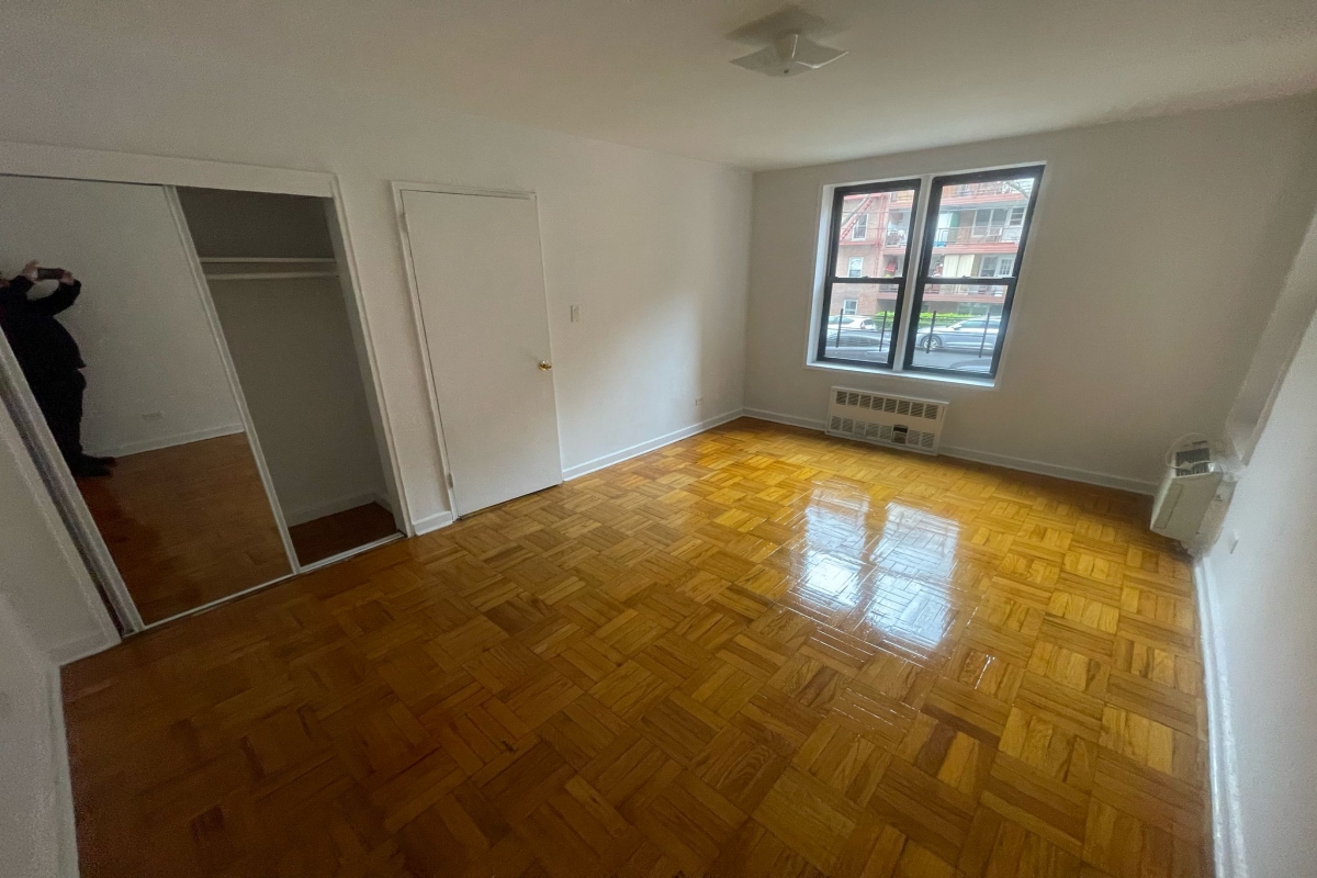 Apartment 79th Avenue  Queens, NY 11367, MLS-RD5297-20