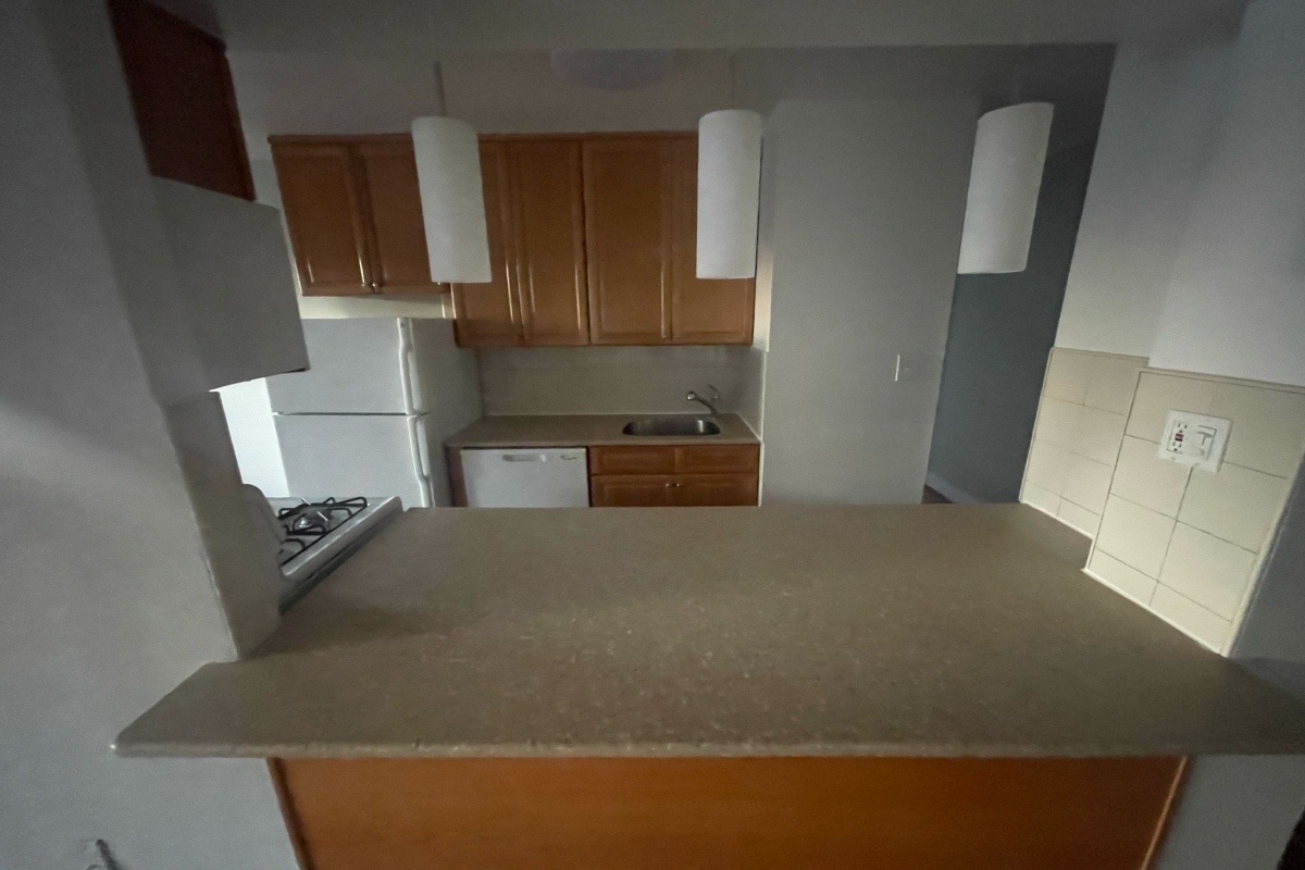 Apartment Bell Blvd  Queens, NY 11360, MLS-RD5314-6