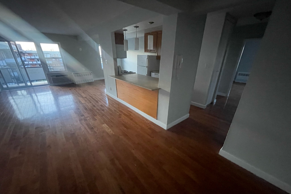 Apartment Bell Blvd  Queens, NY 11360, MLS-RD5314-7