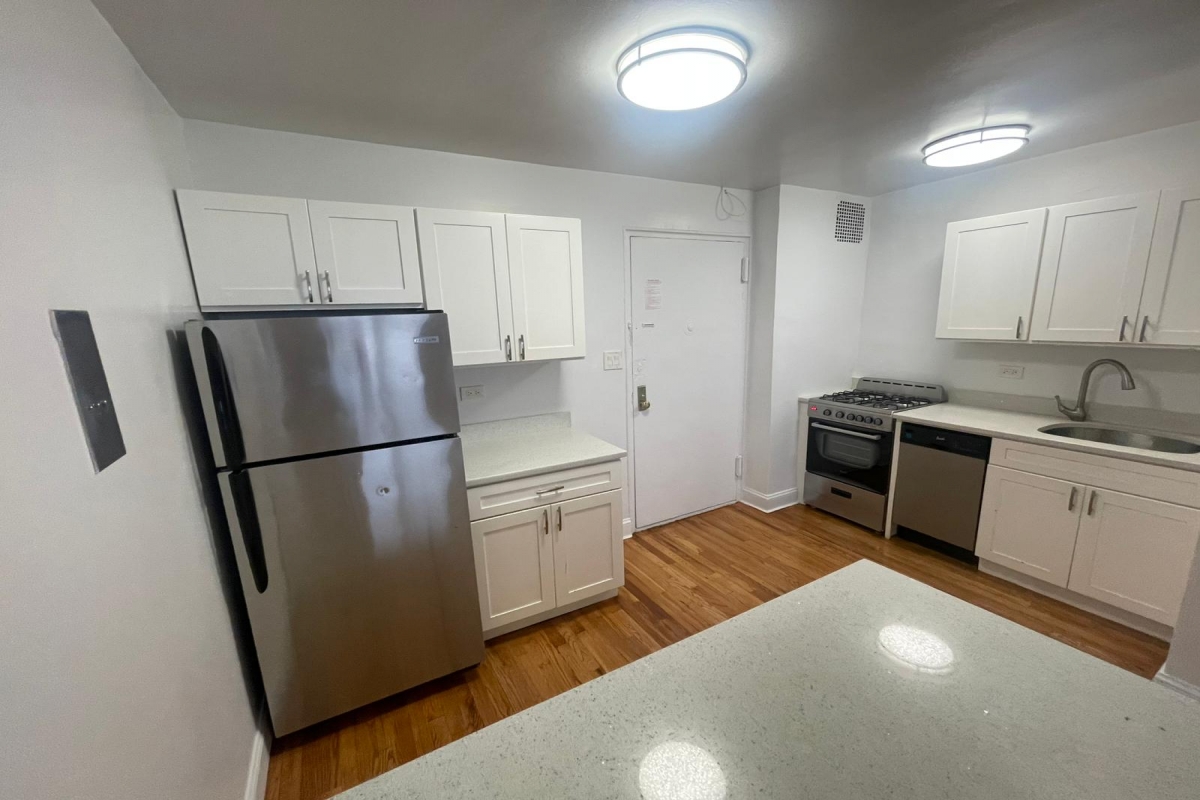 Apartment Hoover Avenue  Queens, NY 11435, MLS-RD5330-9