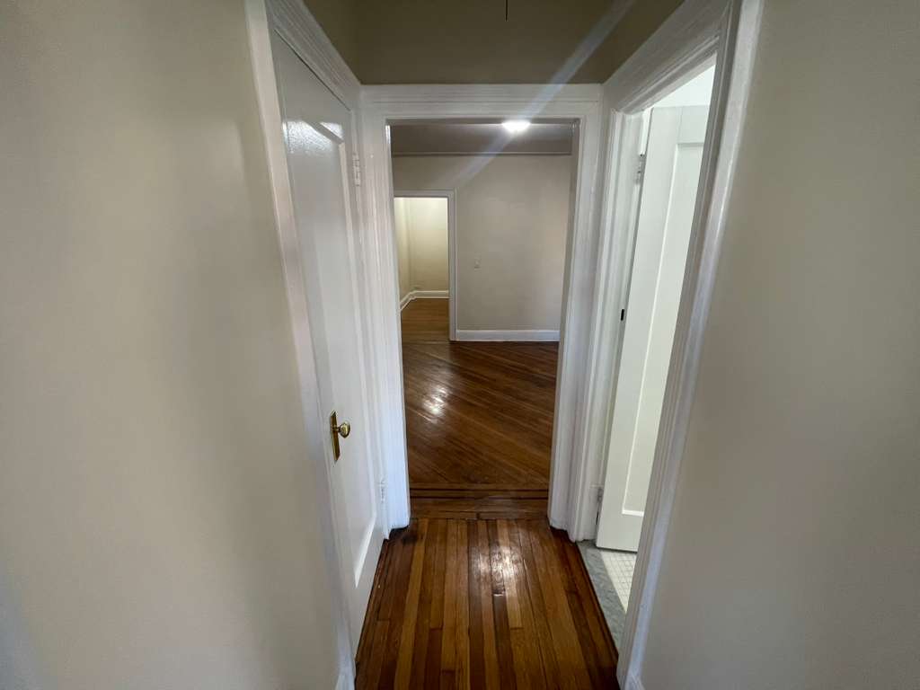 Apartment Saunders Street Queens, NY 11374, MLS-RD5337-15