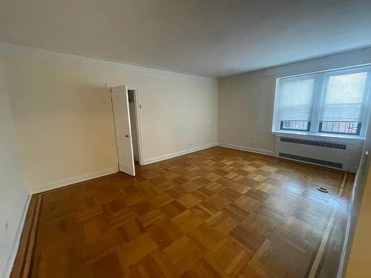 Apartment Highland Avenue Queens, NY 11432, MLS-RD5340-8