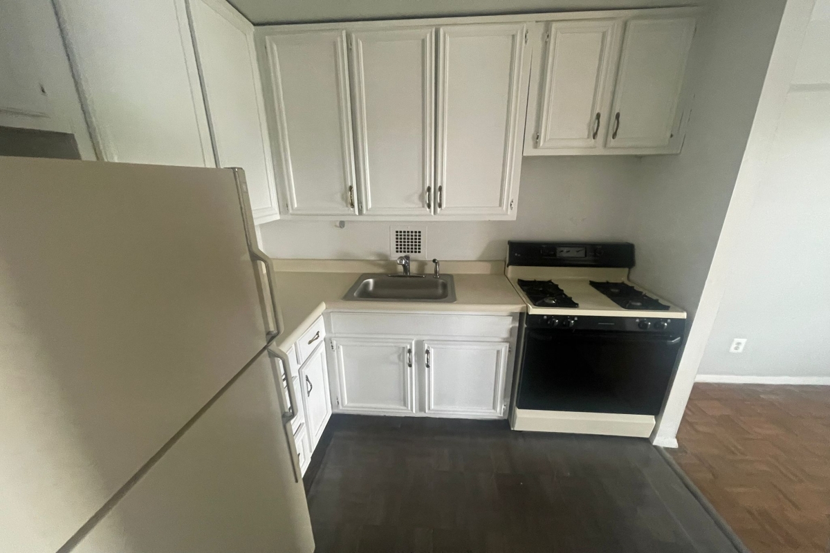 Apartment Bell Blvd Queens, NY 11360, MLS-RD5355-14