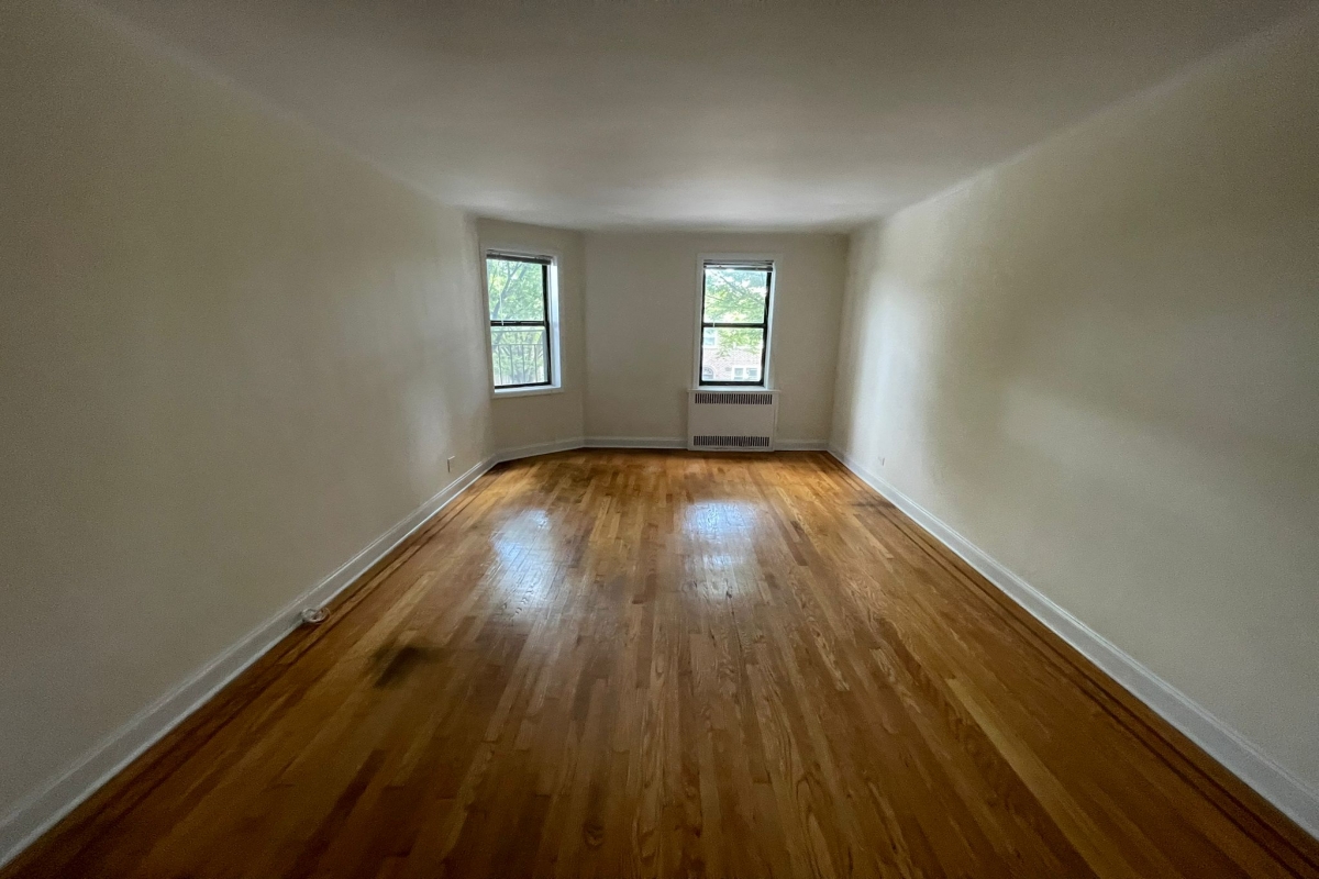 Apartment 32nd Avenue  Queens, NY 11377, MLS-RD5359-11