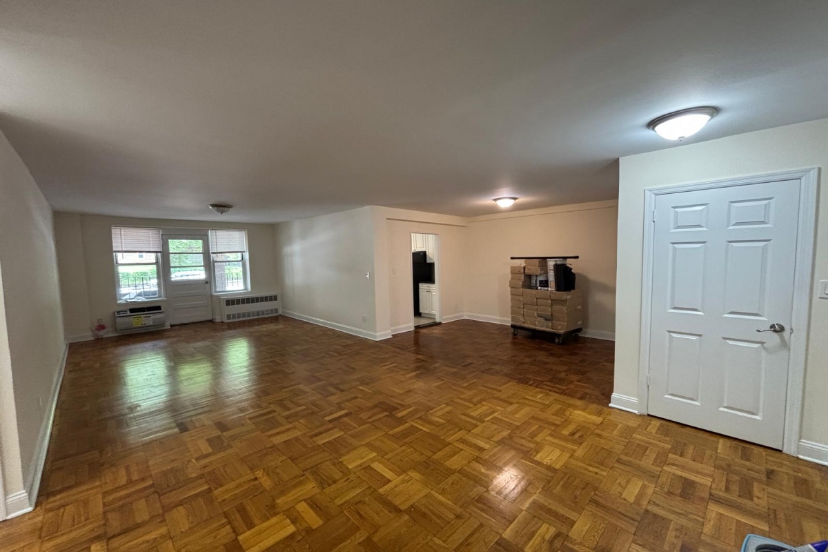 Apartment 150th Street  Queens, NY 11367, MLS-RD5361-4