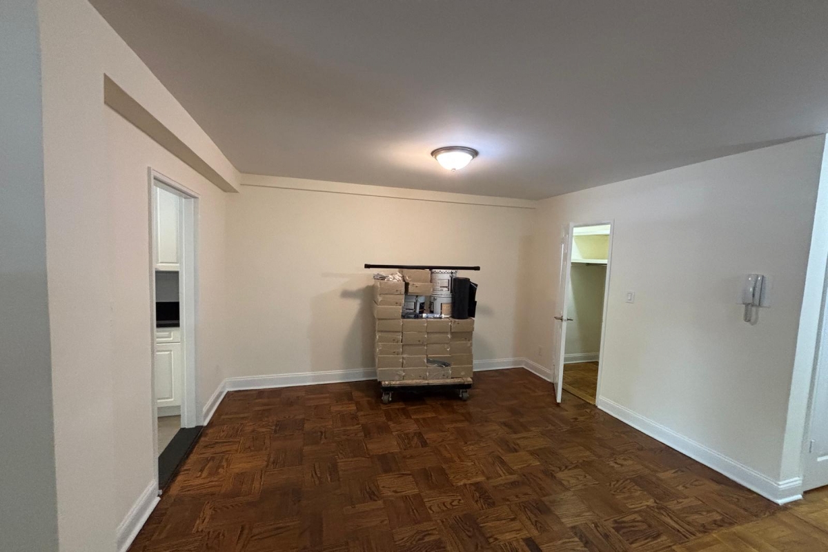 Apartment 150th Street  Queens, NY 11367, MLS-RD5361-8