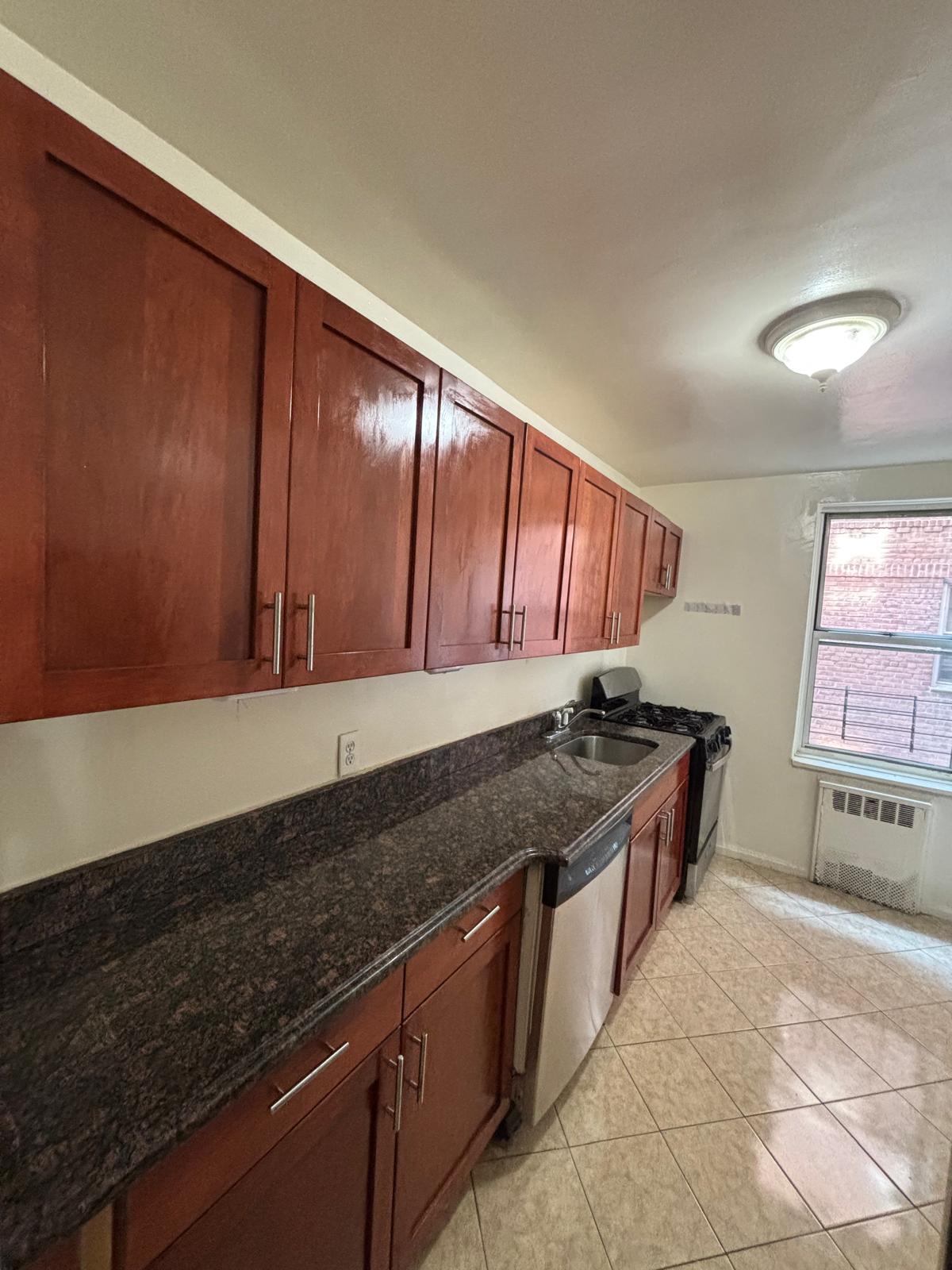 Yellowstone Blvd  Queens, NY 11375, MLS-RD5362-3