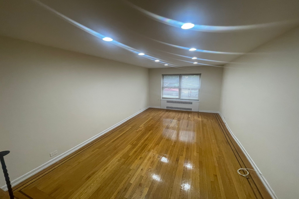 Apartment Yellowstone Blvd Queens, NY 11375, MLS-RD5366-9
