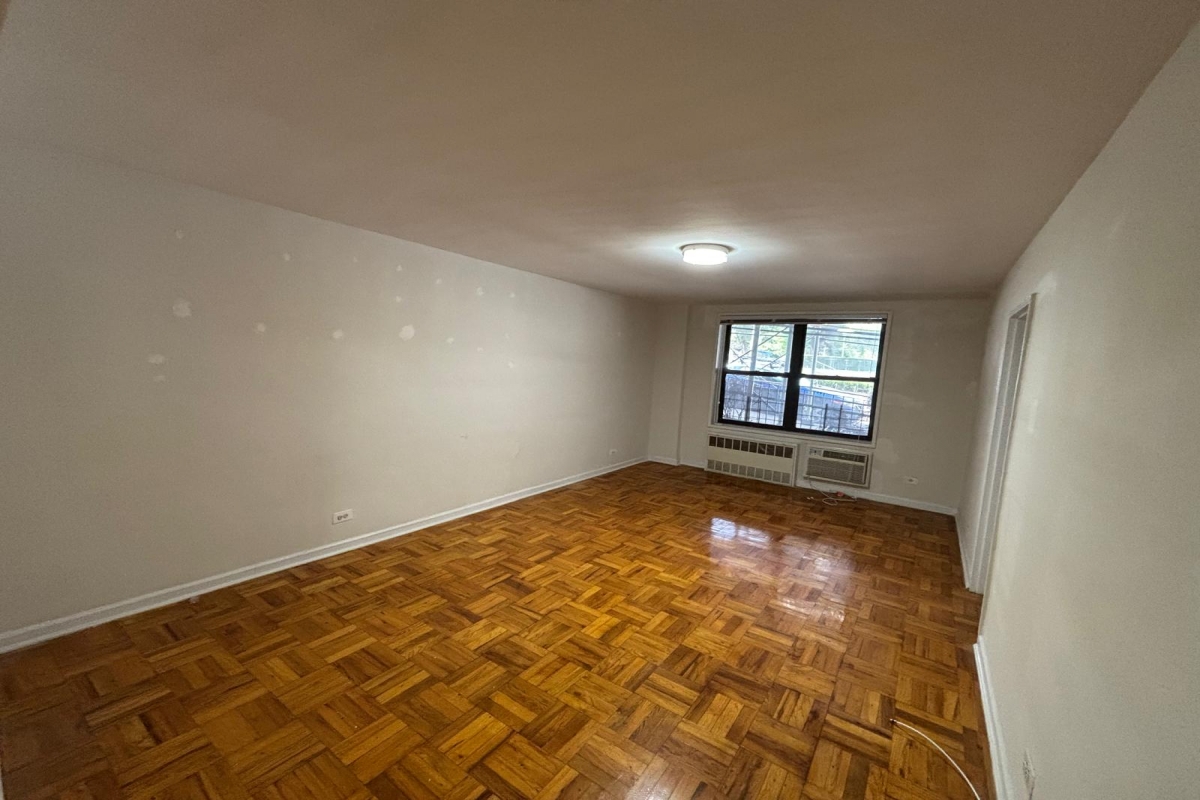 Apartment 67th Avenue  Queens, NY 11375, MLS-RD5367-2