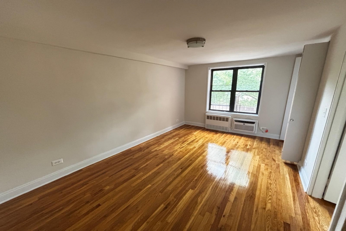 Apartment 67th Avenue  Queens, NY 11375, MLS-RD5369-6
