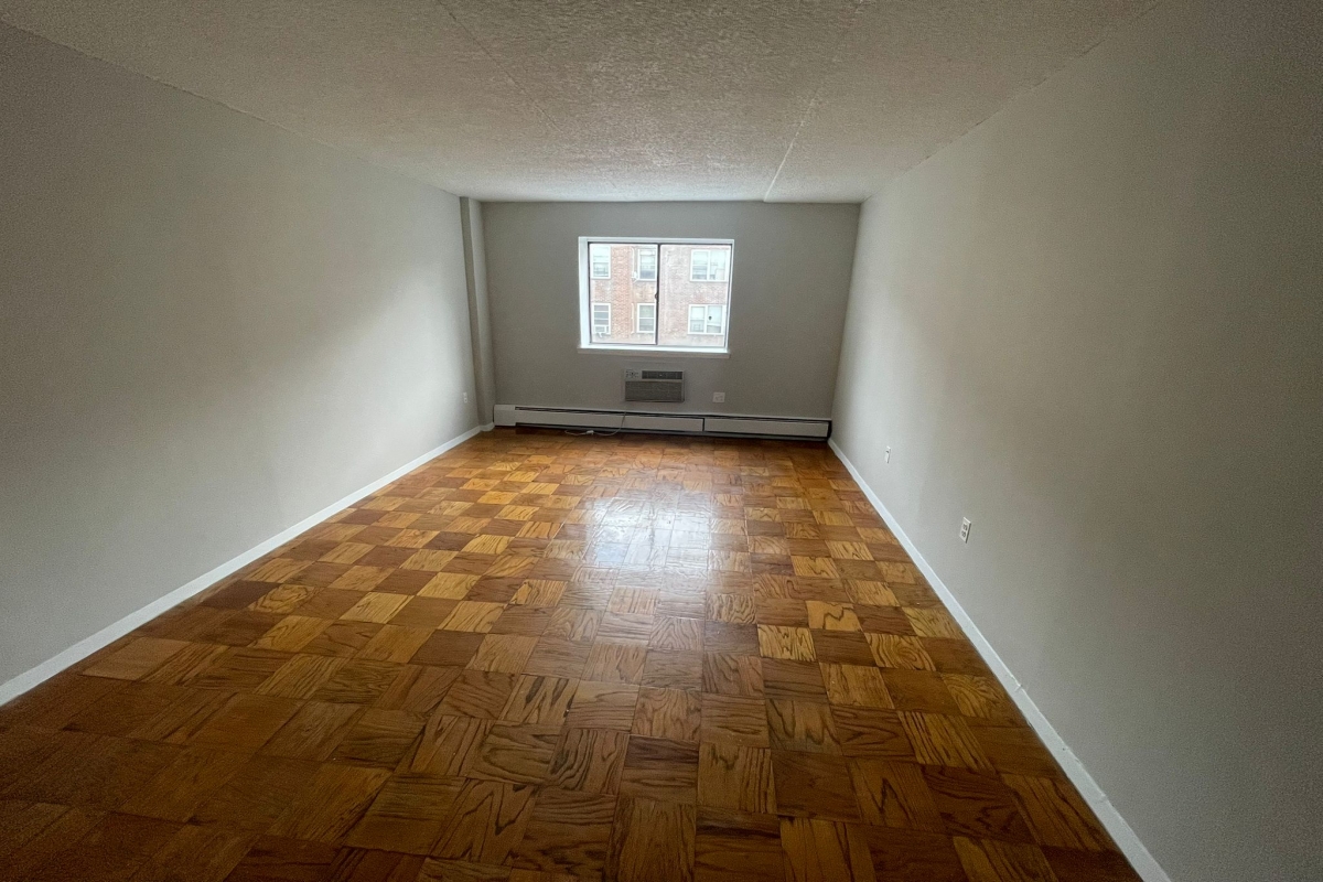 Apartment 98th Place  Queens, NY 11374, MLS-RD5370-3
