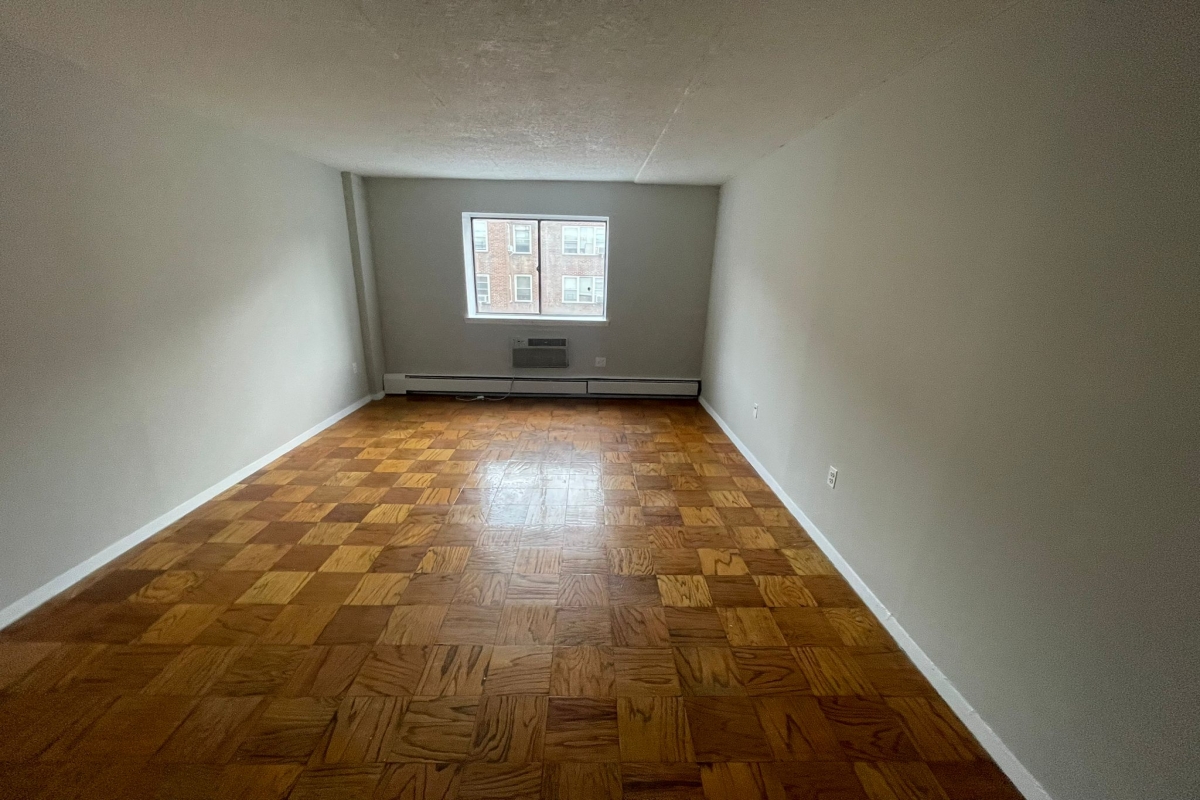 Apartment 98th Place  Queens, NY 11374, MLS-RD5370-5