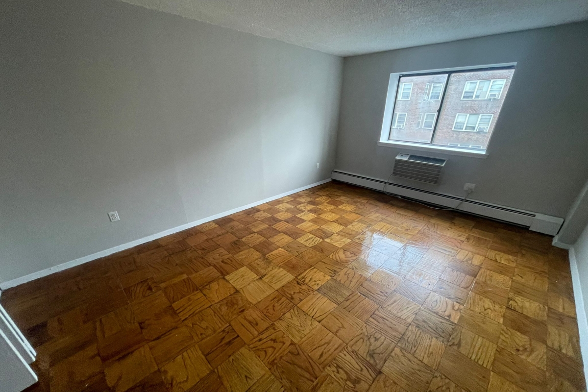 Apartment 98th Place  Queens, NY 11374, MLS-RD5370-12