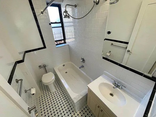 Apartment 167th Street  Queens, NY 11358, MLS-RD5377-19