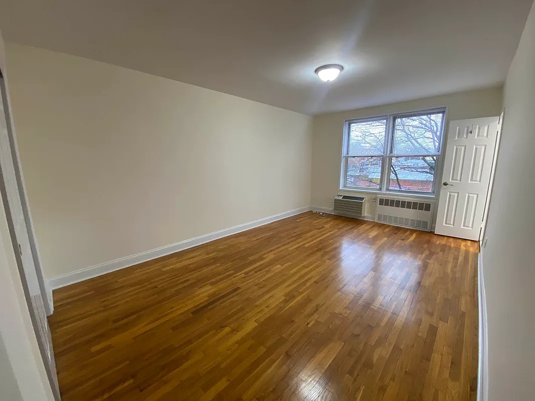 Apartment 150th Street  Queens, NY 11367, MLS-RD5390-2