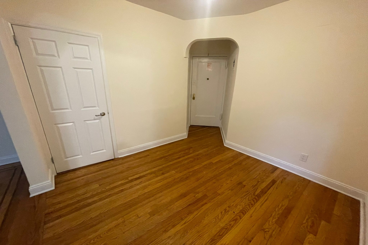 Apartment 32nd Avenue Queens, NY 11377, MLS-RD5391-9