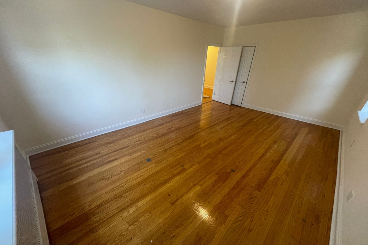 Apartment 32nd Avenue Queens, NY 11377, MLS-RD5391-17