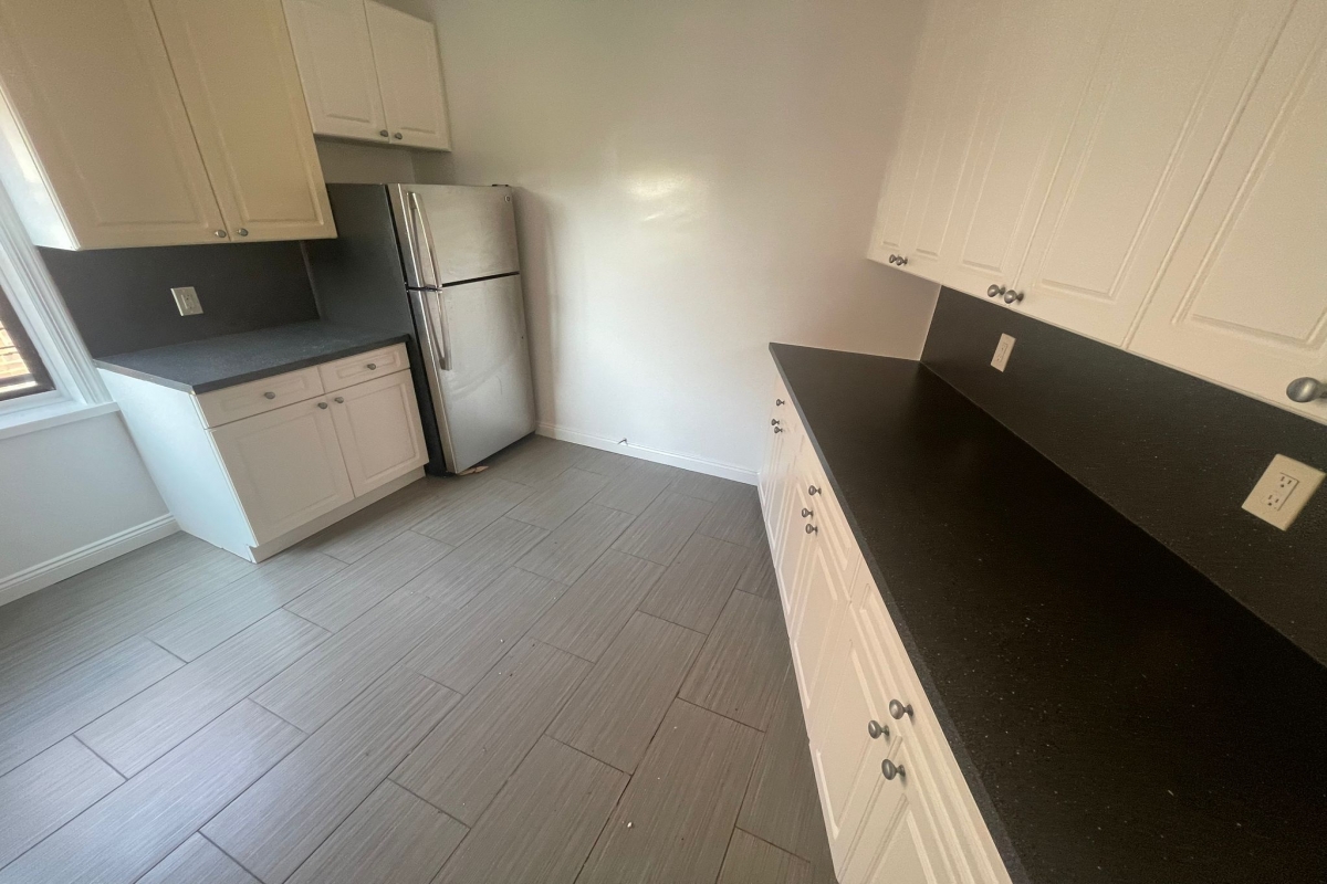 Apartment 32nd Avenue  Queens, NY 11377, MLS-RD5392-4