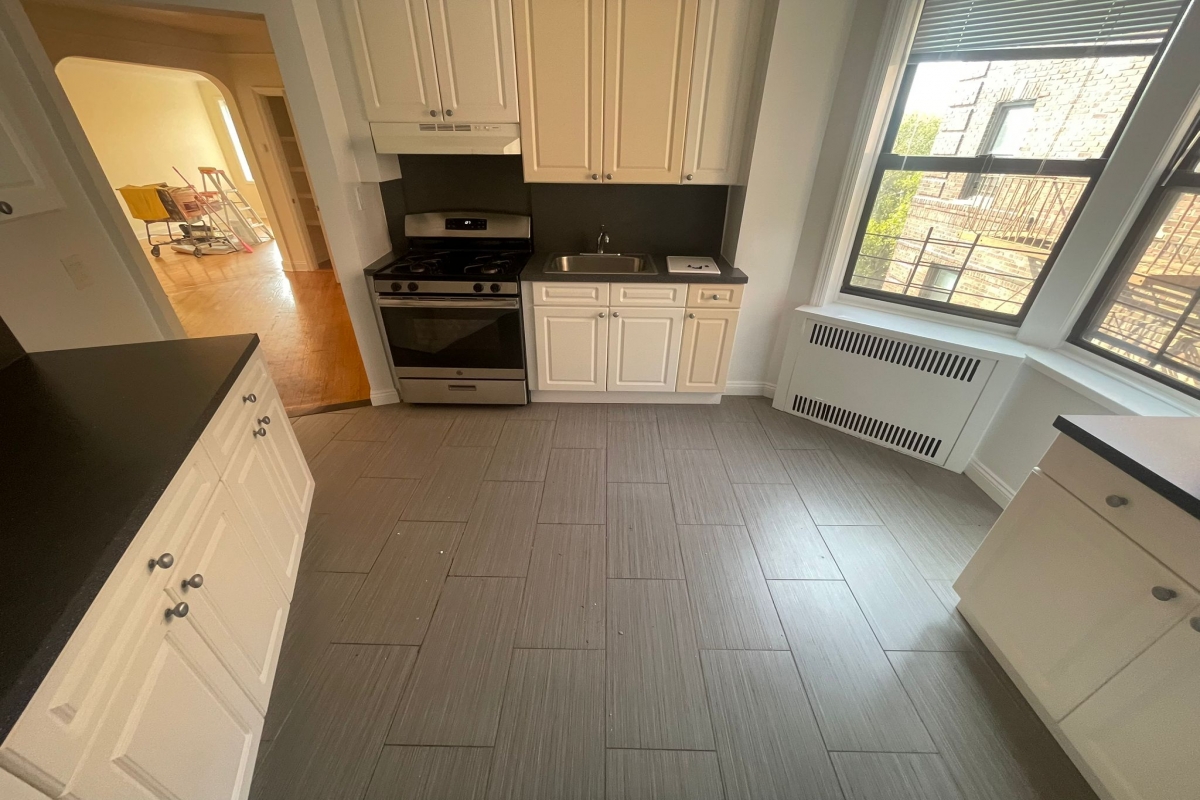 Apartment 32nd Avenue  Queens, NY 11377, MLS-RD5392-6