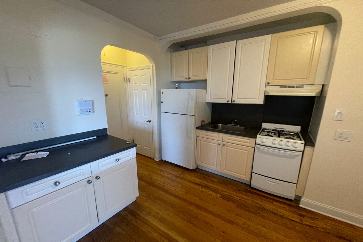 Apartment 32nd Avenue  Queens, NY 11377, MLS-RD5393-3