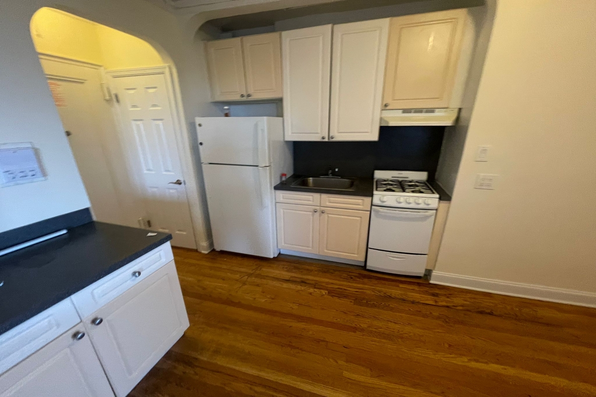 Apartment 32nd Avenue  Queens, NY 11377, MLS-RD5393-4
