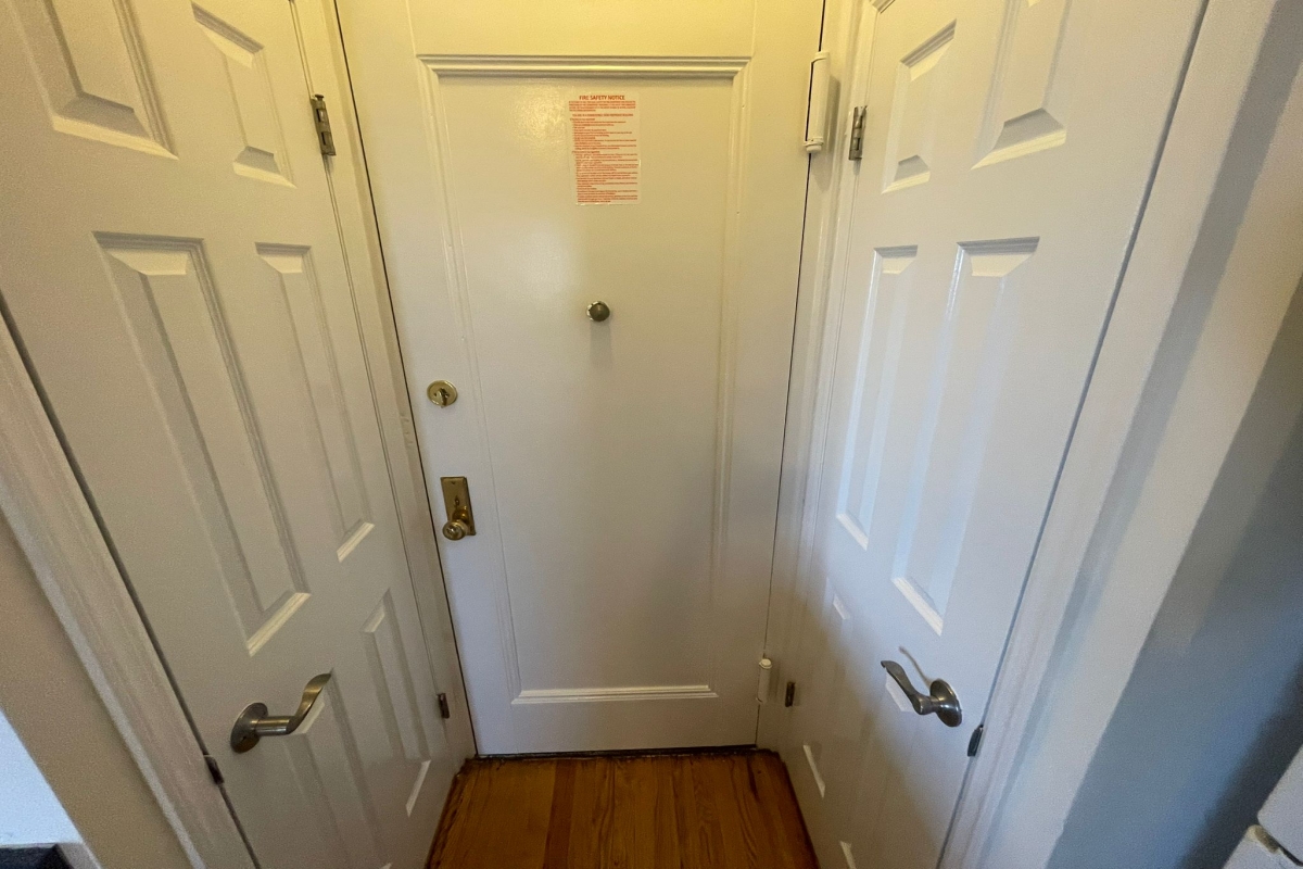 Apartment 32nd Avenue  Queens, NY 11377, MLS-RD5393-8