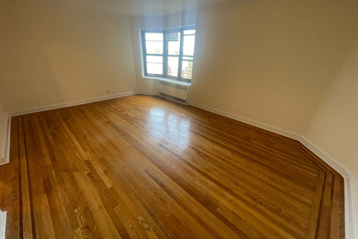 Apartment 32nd Avenue  Queens, NY 11377, MLS-RD5393-11