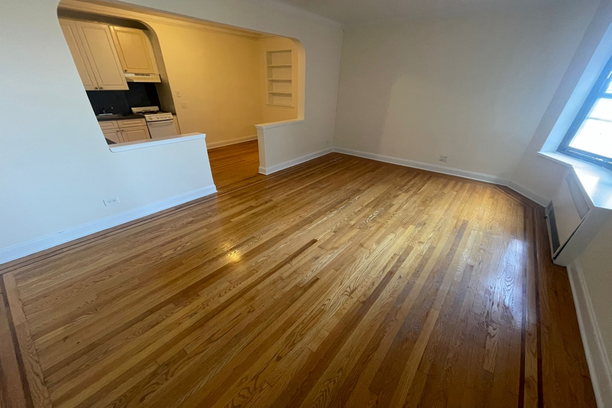 Apartment 32nd Avenue  Queens, NY 11377, MLS-RD5393-12