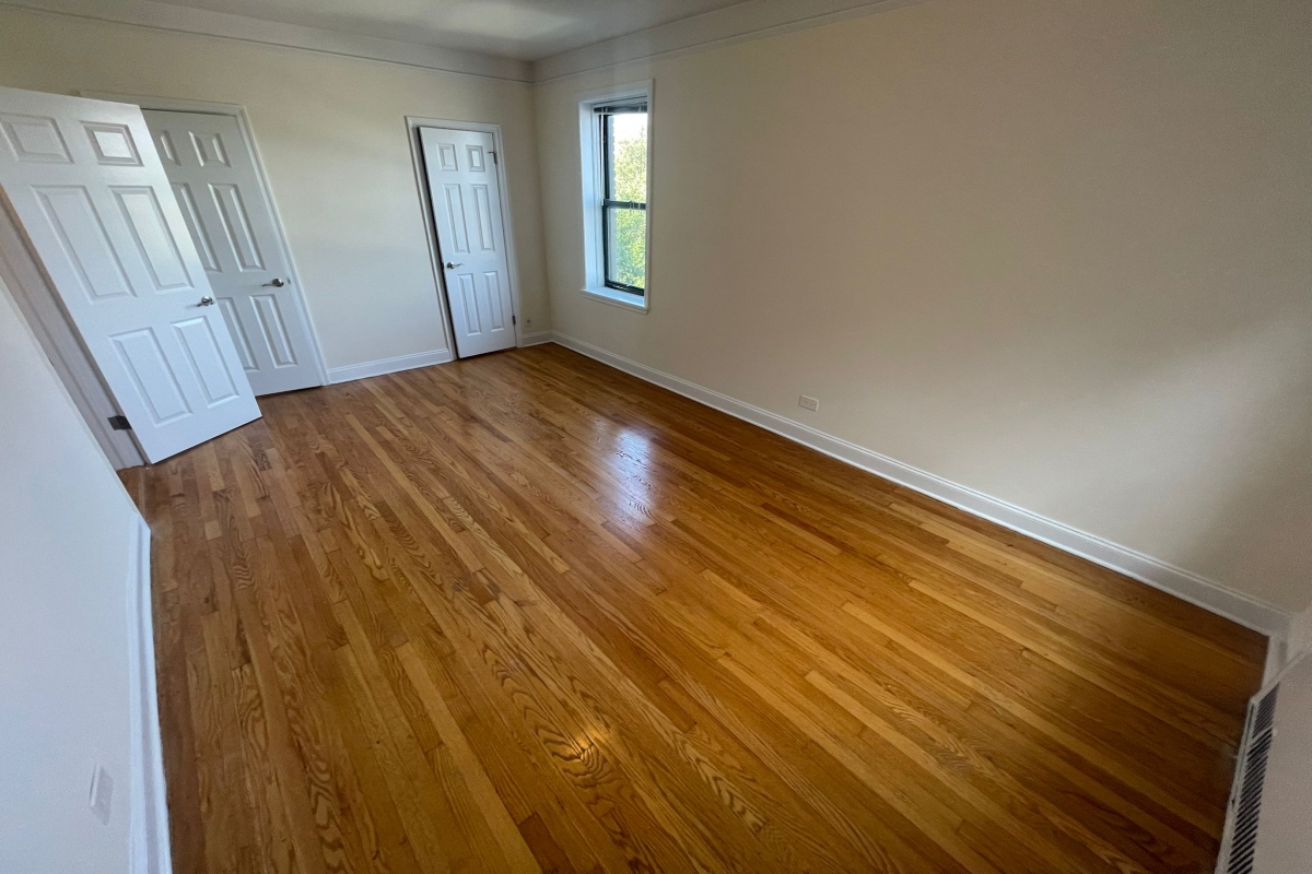 Apartment 32nd Avenue  Queens, NY 11377, MLS-RD5393-19